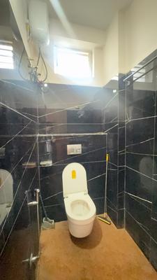 Bathroom Image of 1500 Sq.ft 1 RK Apartment / Flat for rent in Scheme No 114 Indore for Rs. 19000