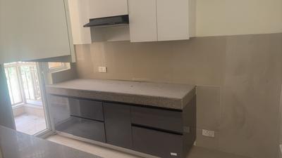 Kitchen Image of 1950 Sq.ft 4.5 BHK Apartment / Flat for sale in Emaar Palm Hills, Sector 77 Gurgaon for Rs. 26500000