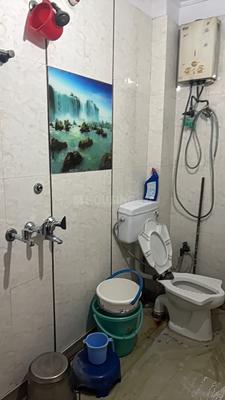 Image of 900 Sq.ft 3 BHK Apartment / Flat for sale in Krishna Nagar, New Delhi for Rs. 6500000