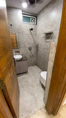 Image of 1400 Sq.ft 3 BHK Builder Floor for sale in DDA Flat Janakpuri, Janakpuri, New Delhi for Rs. 21000000