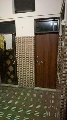 Bedroom Image of 1200 Sq.ft 2 BHK Independent House for rent in Shahganj Agra for Rs. 12000
