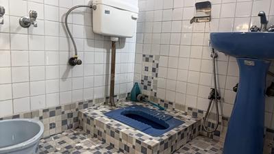 Image of 1000 Sq.ft 2 BHK Apartment / Flat for rent in DDA Flats Sarita Vihar, Sarita Vihar, New Delhi for Rs. 45000