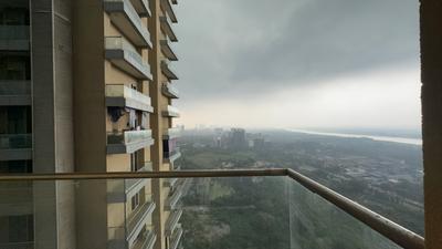 Balcony Image of 2105 Sq.ft 3 BHK Apartment / Flat for rent in Supertech Supernova, Sector 94 Noida for Rs. 72000