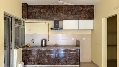Kitchen Image of 1850 Sq.ft 3 BHK Apartment / Flat for rent in Adani The Meadows, Shantigram Ahmedabad for Rs. 34000