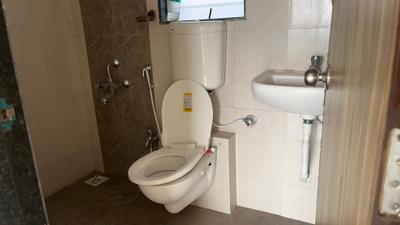 Bathroom Image of 755 Sq.ft 1 BHK Apartment / Flat for rent in Dattani Vertex, Vasai West Vasai for Rs. 18000