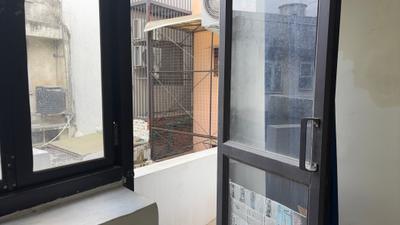 Balcony Image of 1200 Sq.ft 1 BHK Builder Floor for rent in DLF Phase 1 Gurgaon for Rs. 38000