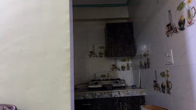 Kitchen Image of 600 Sq.ft 2 BHK Builder Floor for rent in Mayur Vihar Phase 3 New Delhi for Rs. 7500