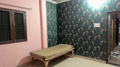 Bedroom Image of 1800 Sq.ft 2 BHK Builder Floor for rent in Indira Nagar Lucknow for Rs. 14500