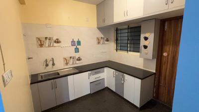 Kitchen Image of 1300 Sq.ft 3 BHK Apartment / Flat for rent in Devarachikkana Halli Bengaluru for Rs. 33000