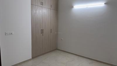Bedroom Image of 1153 Sq.ft 2 BHK Builder Floor for rent in Smartworld Orchard, Sector 61 Gurgaon for Rs. 44500