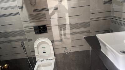 Bathroom Image of 2000 Sq.ft 3 BHK Apartment / Flat for rent in Prestige Acropolis, Adugodi Bengaluru for Rs. 120000
