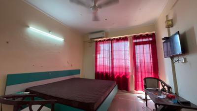 Bedroom Image of 409 Sq.ft 1 RK Studio for rent in Habitech Panchtatva Phase 1, Noida Extension Greater Noida for Rs. 14499