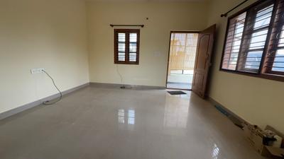 Living Room Image of 600 Sq.ft 1 BHK Builder Floor for rent in Jeevan Bima Nagar Bengaluru for Rs. 27000