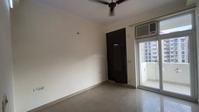Bedroom Image of 1420 Sq.ft 3 BHK Apartment / Flat for sale in Amrapali Silicon City, Sector 76 Noida for Rs. 14200000