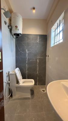 Bathroom Image of 250 Sq.ft 1 RK Apartment / Flat for rent in Doddanekundi Bengaluru for Rs. 23000