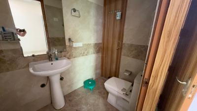 Image of 1100 Sq.ft 3 BHK Apartment / Flat for rent in Gaurs Siddhartham, Siddharth Vihar, Ghaziabad for Rs. 25000