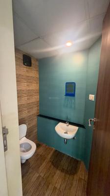 Bathroom Image of 450 Sq.ft 1 BHK Apartment / Flat for rent in Lodha Quality Home, Thane West Thane for Rs. 24000