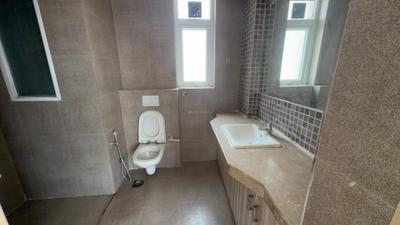Conscient Heritage Max Bathroom Three 4