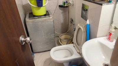Bathroom Image of 572 Sq.ft 1 BHK Apartment / Flat for sale in Terraform Everest World, Thane West Thane for Rs. 8700000