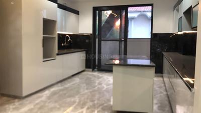 Kitchen Image of 1800 Sq.ft 3 BHK Builder Floor for sale in Paschim Vihar New Delhi for Rs. 28500000