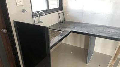 Kitchen Image of 1000 Sq.ft 2 BHK Apartment / Flat for rent in Samruddhi Emerald Towers, Chinchwad Pune for Rs. 30000