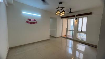 Living Room Image of 980 Sq.ft 2 BHK Apartment / Flat for rent in Jaypee Kosmos, Sector 134 Noida for Rs. 21000