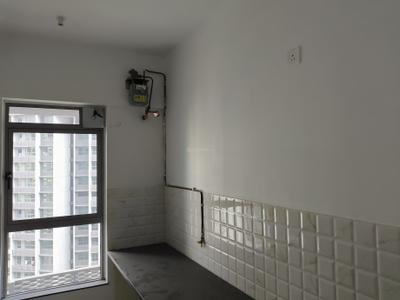 Kitchen Image of 1050 Sq.ft 2 BHK Apartment / Flat for sale in Thane West Thane for Rs. 14000000