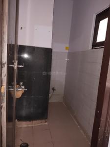 Bathroom Image of 540 Sq.ft 2 BHK Builder Floor for rent in Dabri New Delhi for Rs. 13000