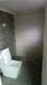 Bathroom Image of 1300 Sq.ft 3 BHK Apartment / Flat for rent in Migsun Ultimo, Omicron III Greater Noida for Rs. 24000