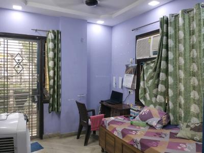 Bedroom Image of 900 Sq.ft 3 BHK Builder Floor for sale in Sector 17 Rohini New Delhi for Rs. 11500000