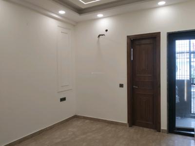 Bedroom Image of 2000 Sq.ft 5 BHK Builder Floor for sale in Mukherjee Nagar New Delhi for Rs. 34000000