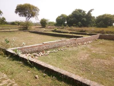 Image of 2200 Sq.ft Residential Plot / Land for sale in Bakshi Ka Talab, Lucknow for Rs. 4400000