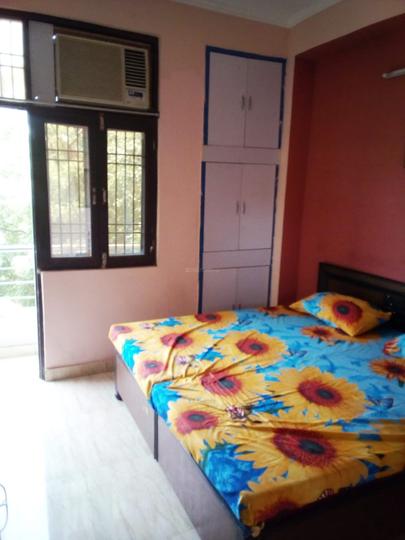 Sarfabad, Sector 73 Main Image 1