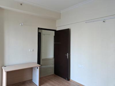 Bedroom Image of 1375 Sq.ft 3 BHK Apartment / Flat for sale in Amrapali Crystal Homes Phase 1, Sector 76 Noida for Rs. 16000000