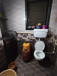 Bathroom Image of 525 Sq.ft 1 BHK Apartment / Flat for sale in Anand Vihar Complex, Kalwa Thane for Rs. 5200000