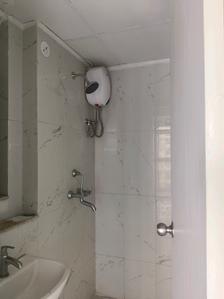 Common Bathroom Image of 489 Sq.ft 1 BHK Apartment / Flat for sale in Runwal Gardens, Dombivli East Thane for Rs. 3450000