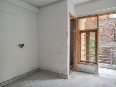 Bedroom Image of 658 Sq.ft 2 BHK Apartment / Flat for sale in Sangam Vihar New Delhi for Rs. 3600000