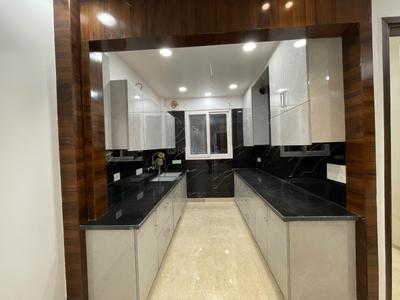 Kitchen Image of 900 Sq.ft 3 BHK Builder Floor for sale in  Shalimar Bagh BH West Block RWA, Shalimar Bagh New Delhi for Rs. 18000000