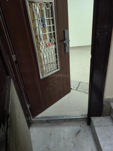 Balcony Image of 810 Sq.ft 3 BHK Builder Floor for rent in Dwarka Mor New Delhi for Rs. 18000