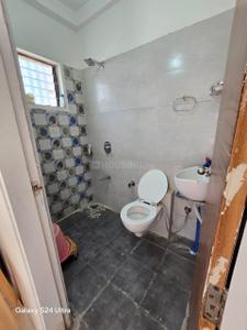 Bathroom Image of 1000 Sq.ft 2 BHK Apartment / Flat for sale in Harni Vadodara for Rs. 4200000