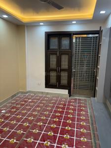 Bedroom Image of 1180 Sq.ft 3 BHK Builder Floor for sale in Laxmi Nagar New Delhi for Rs. 11800000