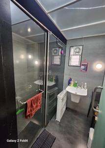 Bathroom Image of 2000 Sq.ft 3.5 BHK Villa for rent in Sangamvadi Pune for Rs. 100000