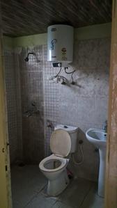 Bathroom Image of 1165 Sq.ft 2 BHK Apartment / Flat for rent in Omaxe North Avenue II, Sector 15 Bahadurgarh for Rs. 13000