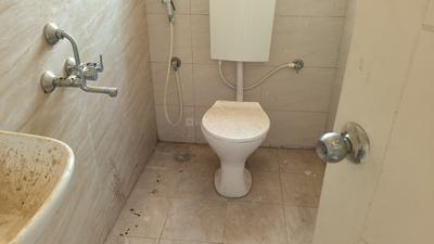 Image of 1650 Sq.ft 3 BHK Apartment / Flat for rent in Chandrika Ayodhya Gated Community, Gannavaram, Vijayawada for Rs. 15000