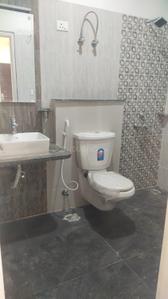 Image of 1050 Sq.ft 2 BHK Apartment / Flat for rent in Sikka Karnam Greens, Sector 143B, Noida for Rs. 25500