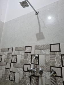 Bathroom Image of 1500 Sq.ft 2 BHK Independent House for rent in Karni Vihar Jaipur for Rs. 15700