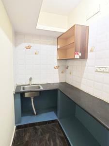 Kitchen Image of 580 Sq.ft 1 BHK Builder Floor for rent in S.G. Palya Bengaluru for Rs. 20000