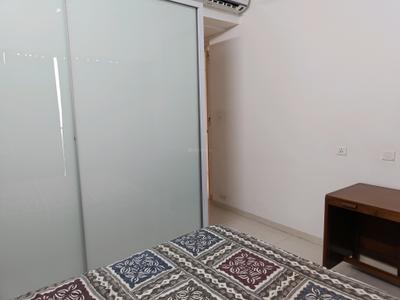 Bedroom Image of 1500 Sq.ft 3 BHK Apartment / Flat for sale in Rustomjee Seasons, Bandra East Mumbai for Rs. 70000000