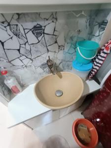 Bathroom Image of 950 Sq.ft 2 BHK Apartment / Flat for sale in Romell Diva Apartments, Malad West Mumbai for Rs. 19500000