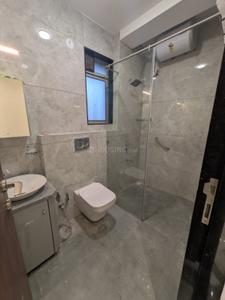 Image of 812 Sq.ft 2 BHK Apartment / Flat for rent in Santacruz West, Mumbai for Rs. 165000